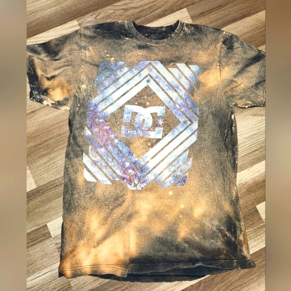 Dc Comics T-Shirt Custom Tie Dyed Distressed Size Medium